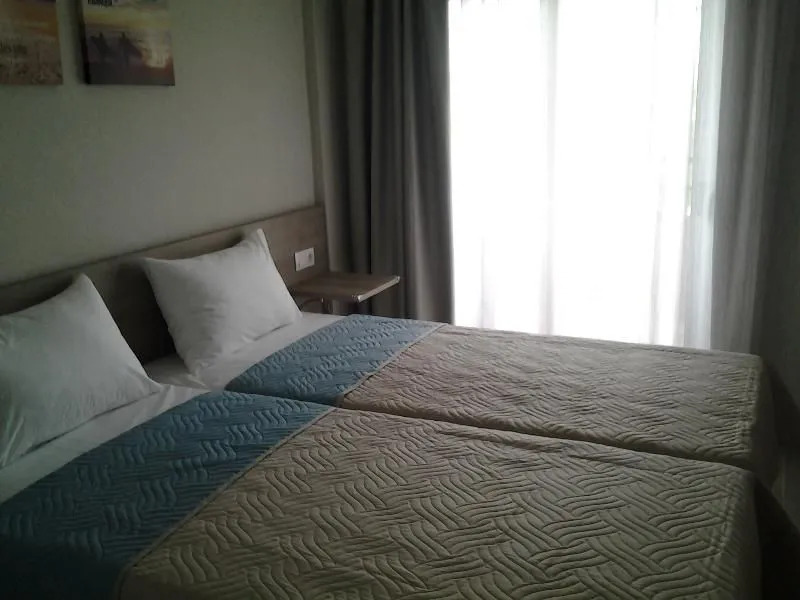 Lolas Hotel