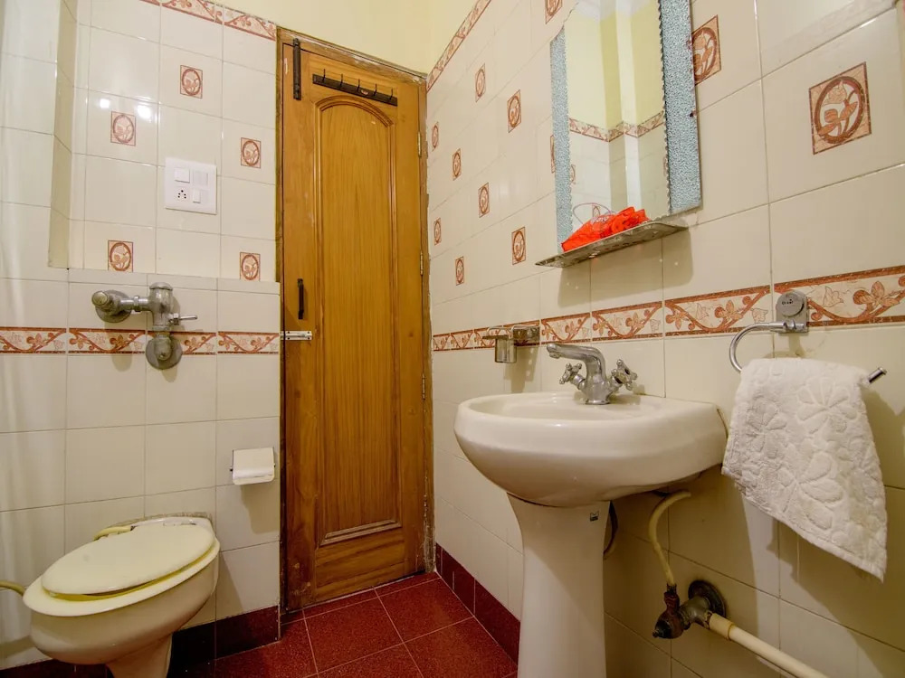 OYO 2729 Hotel HV International