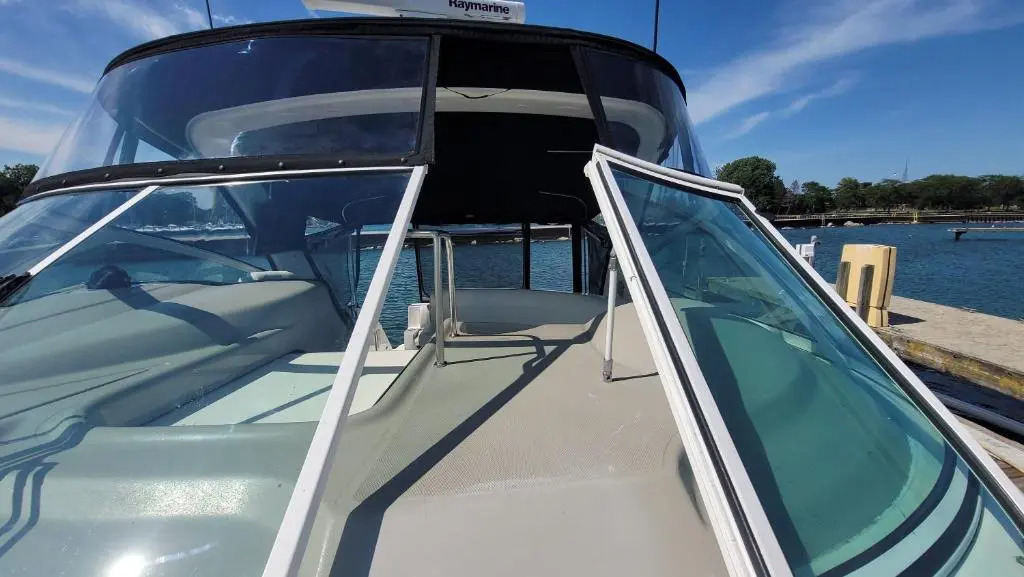 Yachta Yachta Yachta on the wata island and cruise rental