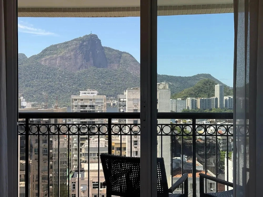 Ipanema 2 Suites Ocean View 1min to Beach