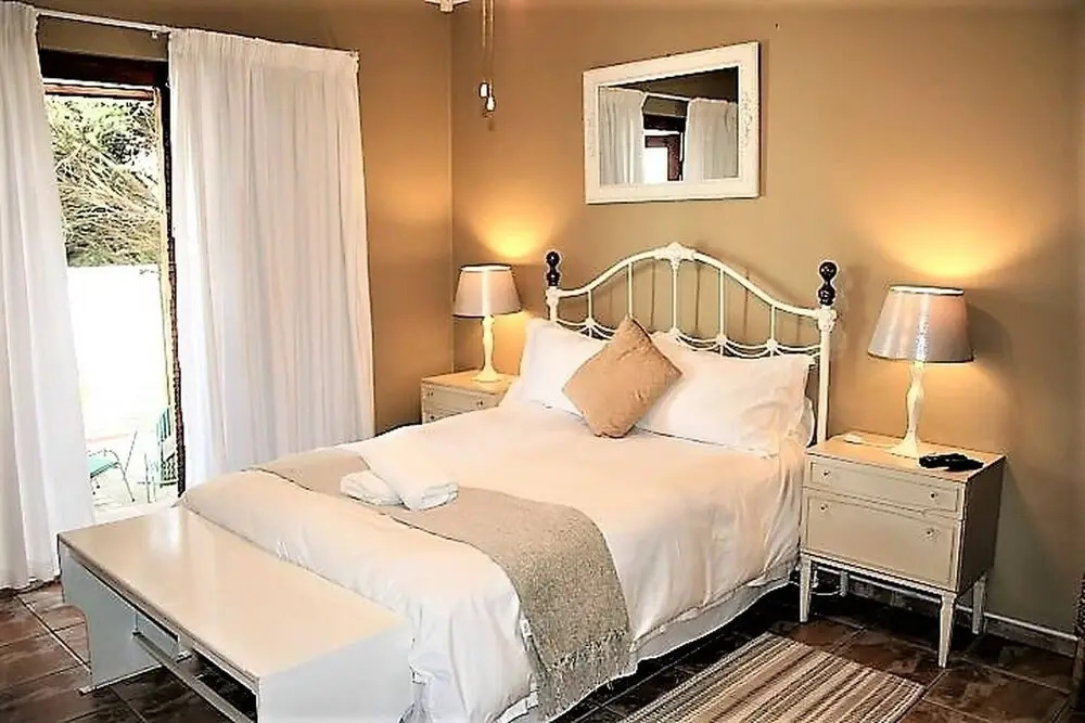 "room in B&B - Double En-suite Bedroom Oryx - Big Common Space and Easy Access Beach Swakopmund"