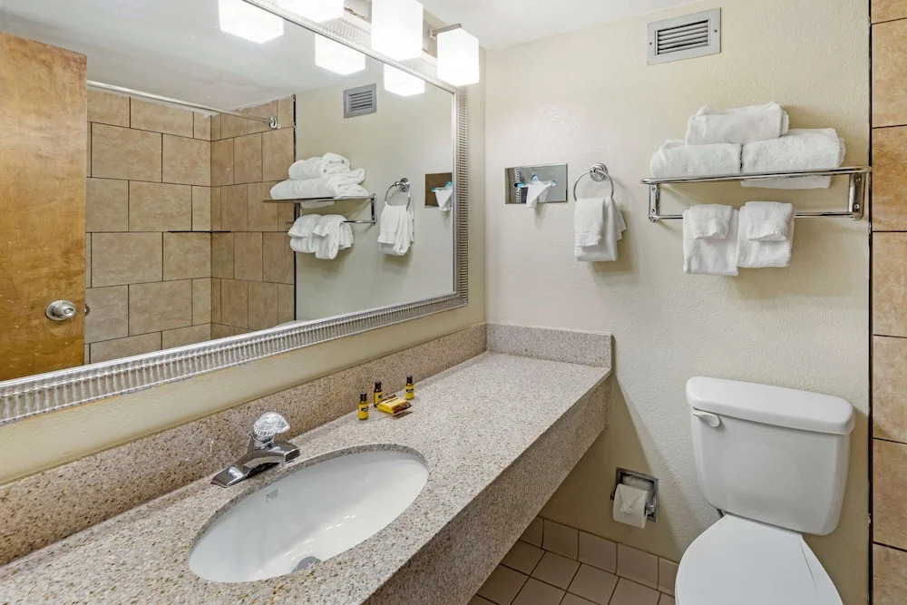 Holiday Inn Huntsville - West
