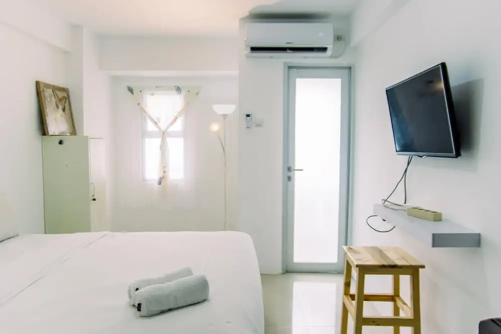 Elegant And Comfortable Studio At Urbantown Serpong Apartment