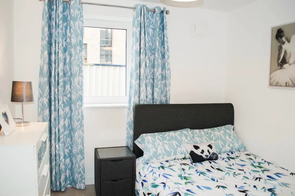 2 Bedroom Flat Close To The City Centre