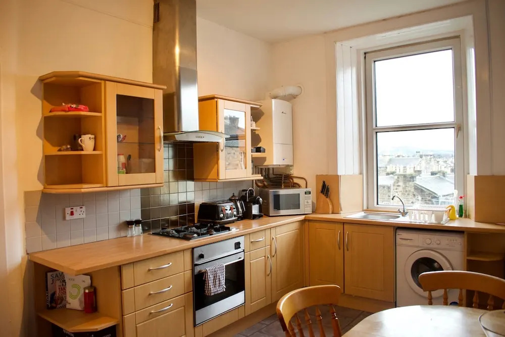 1 Bedroom Apartment in Newington