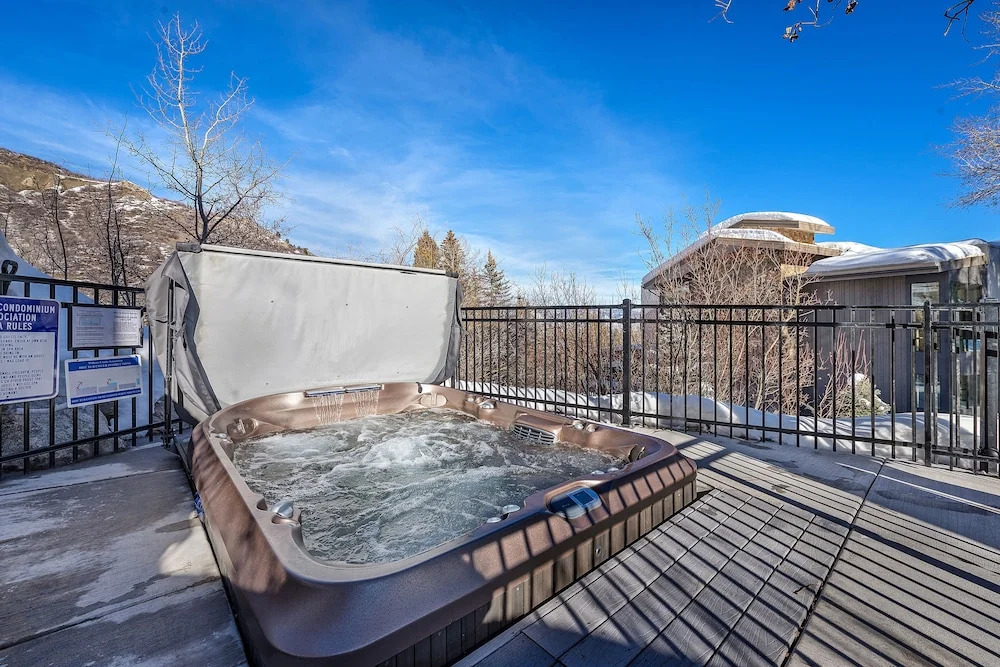 Willows Condos by Snowmass Vacations