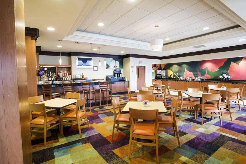 Fairfield Inn & Suites by Marriott Toronto Airport
