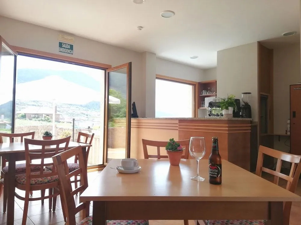 Hotel A Raíña