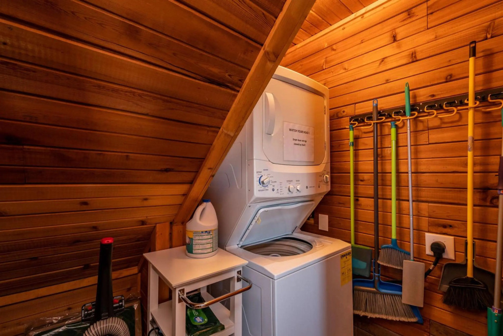Salty Dawg by Oak Island Accommodations