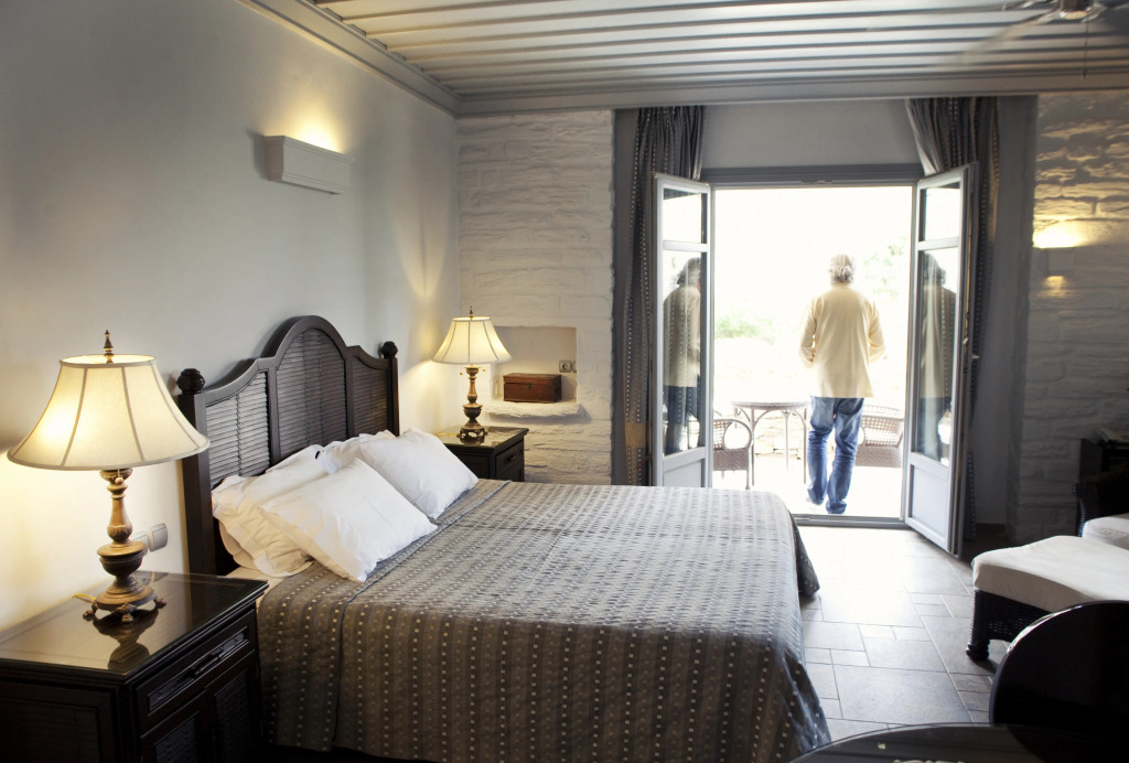 Porto Kea Suites by Sandglass