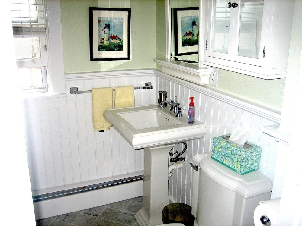 Revere Guest House