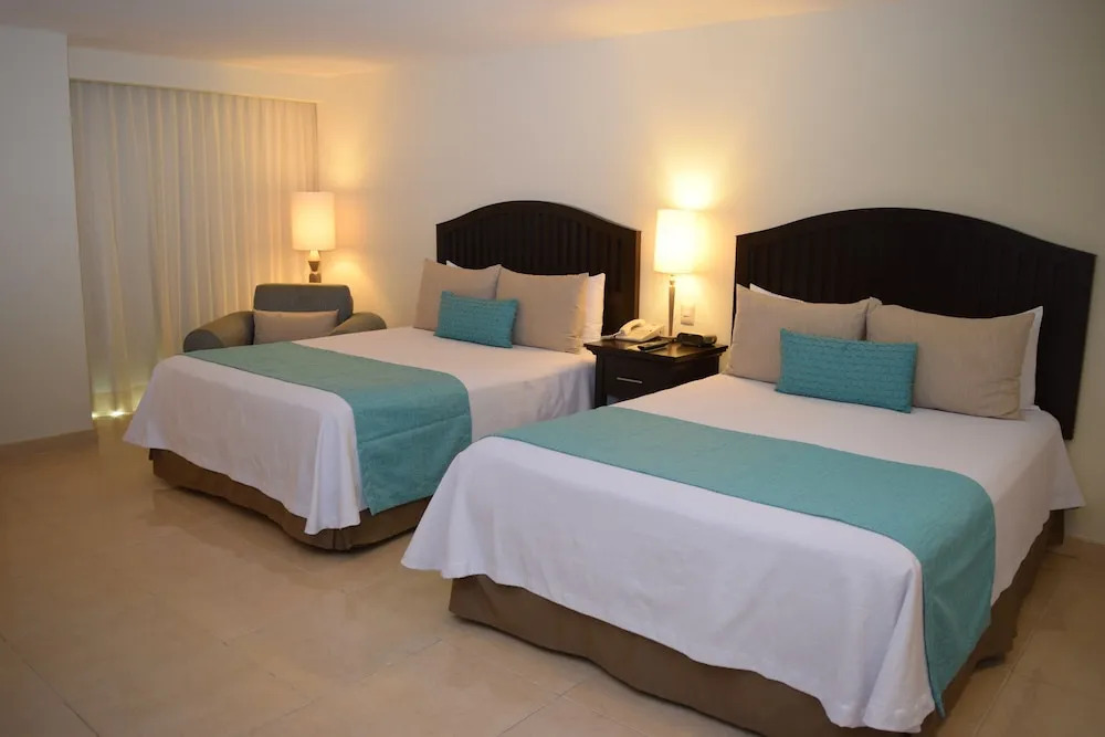 Astur Hotel & Residence