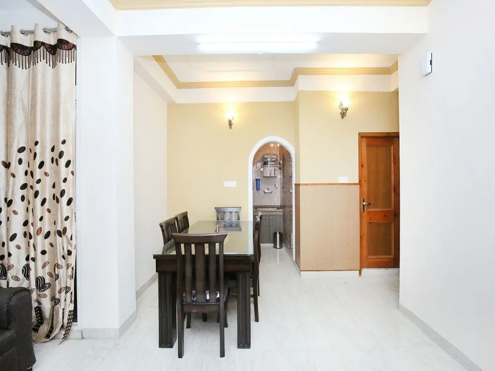 OYO 10860 Home Modern 3BHK New Shimla