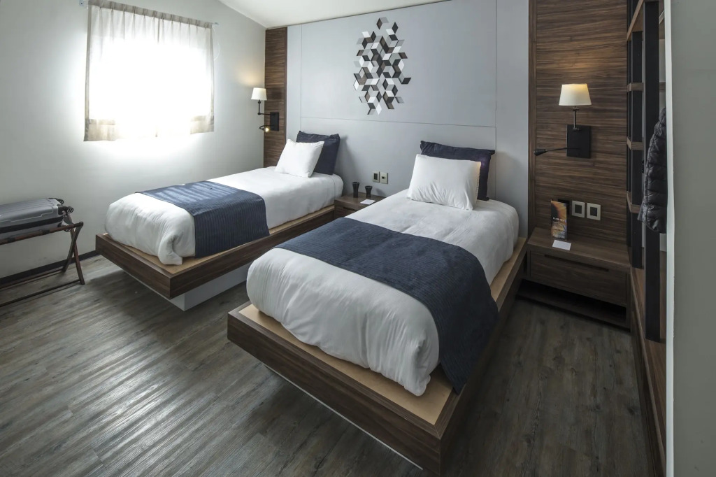 Suites Batia