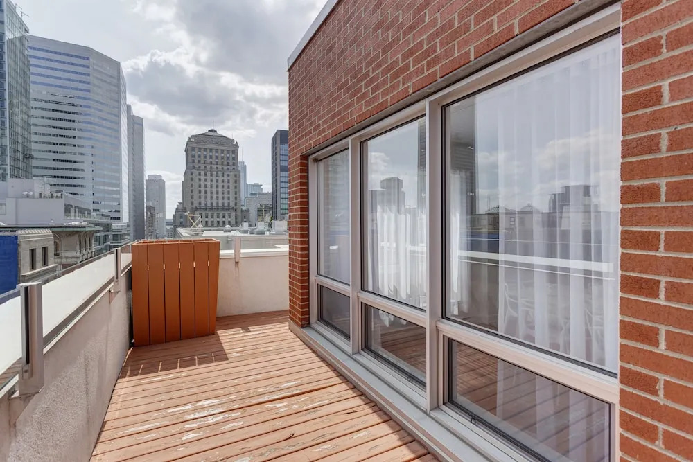 Palais-des-Congrès Furnished Suites by Hometrotting
