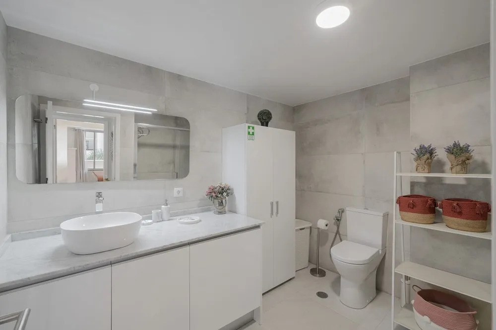 Apartment With sea View - Varandas do Lido I