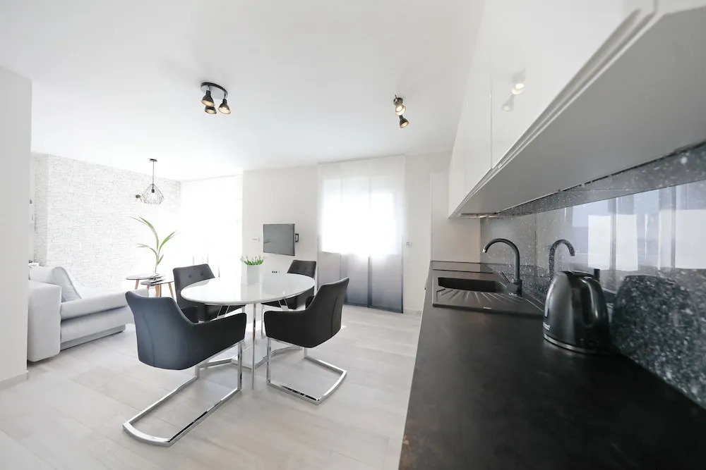 Luxury Majpruz Suites