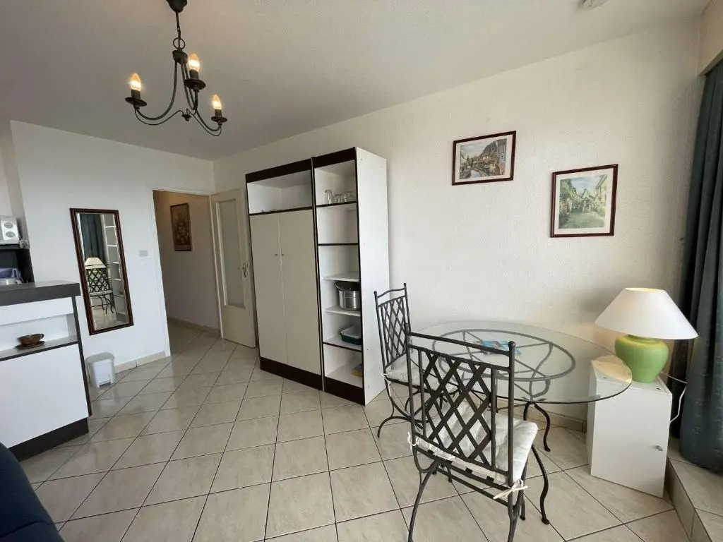 Appartement Saint-Jean-de-Monts, 1 pièce, 2 personnes - FR-1-224C-212
