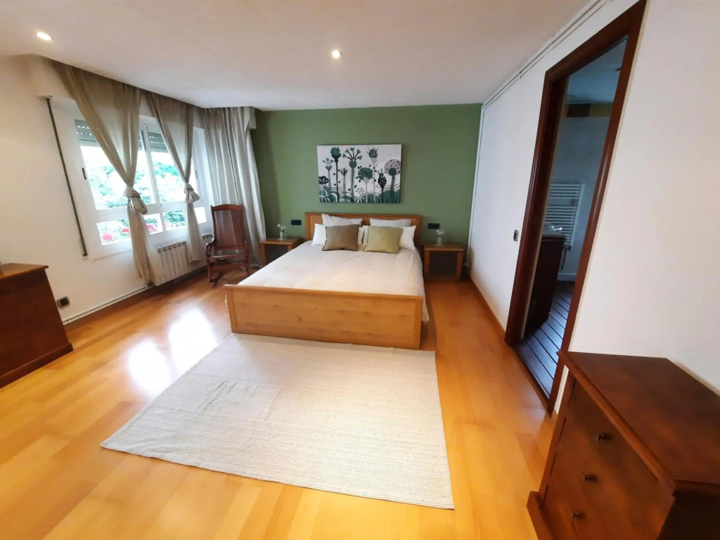 Bright near the beach & Barcelona - Apartment