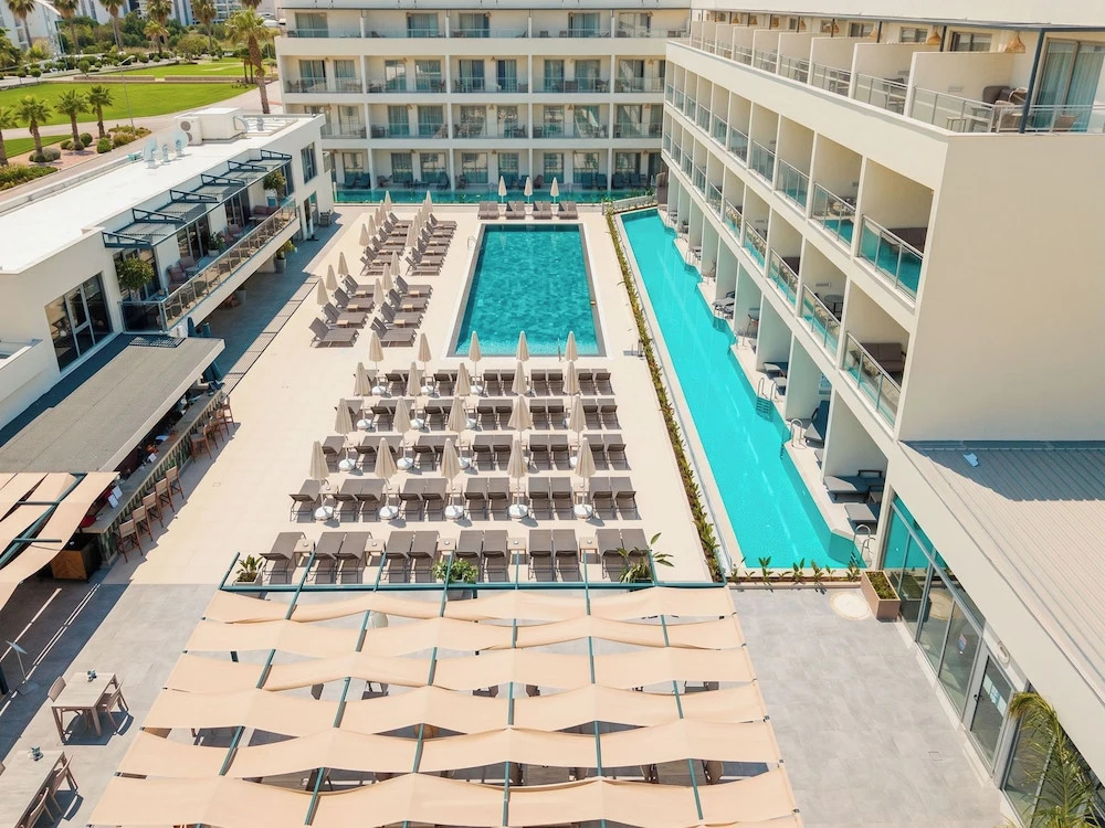Victoria Princess Hotel