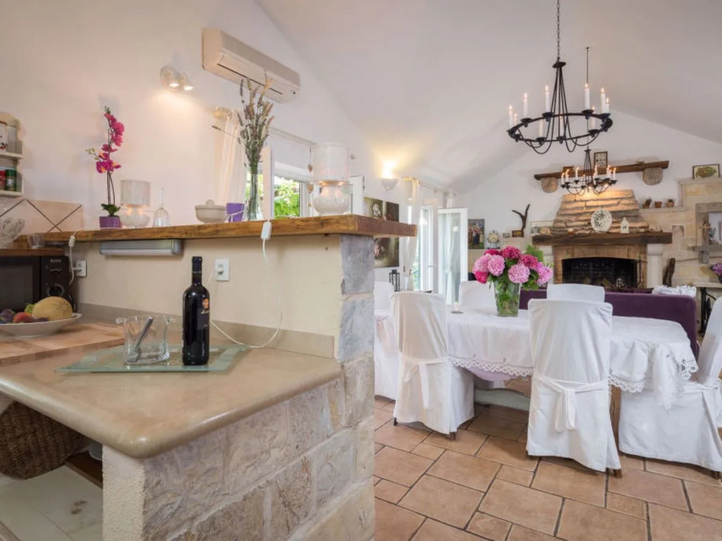 Holiday Home Villa Mutnik by Interhome