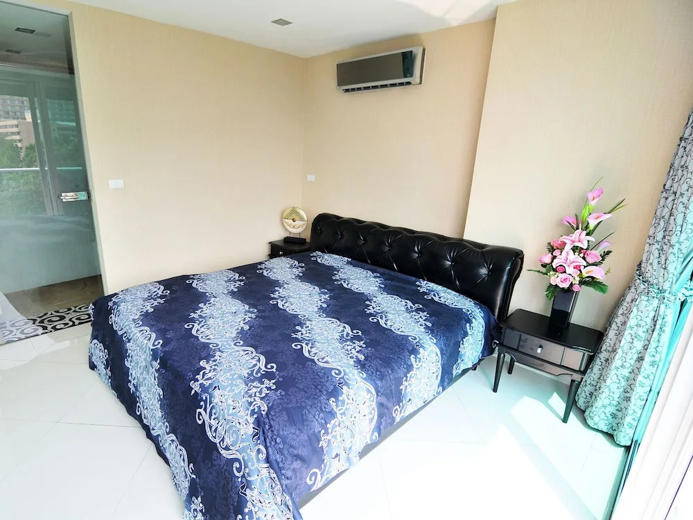 Laguna Heights 7 Dream Beach Apartment
