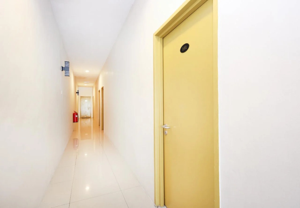 OYO 90456 Hotel Tgl