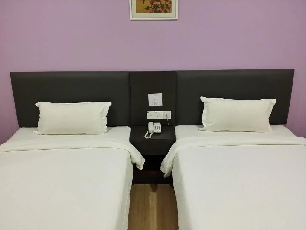 MJ Hotel