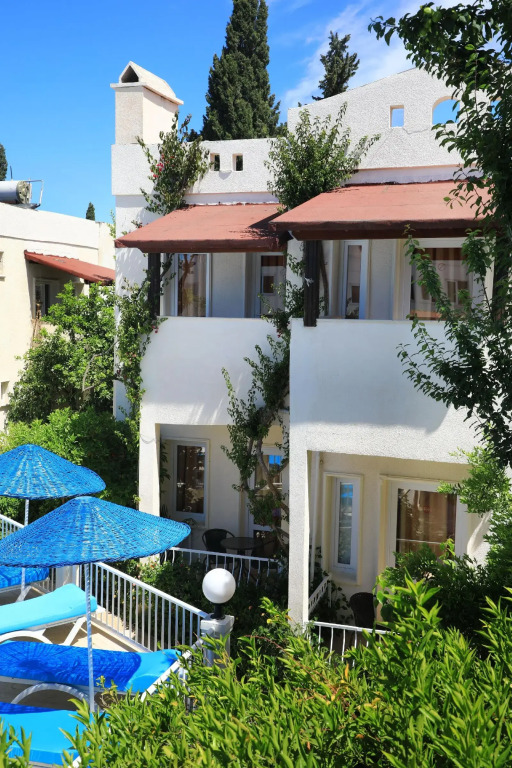 Summer in Garden Suites & Beach Hotel