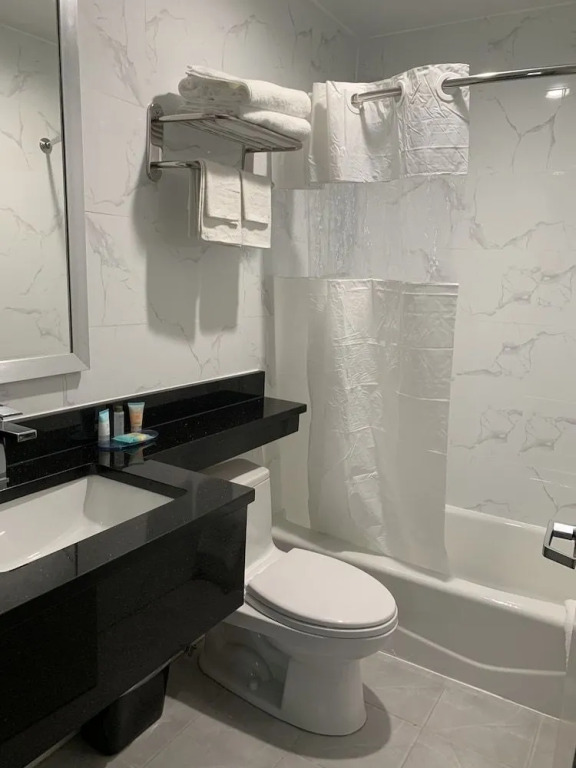 Monti Hotel