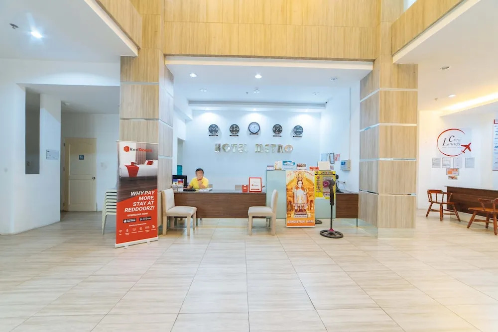 RedDoorz Plus at Hotel Metro Kalibo