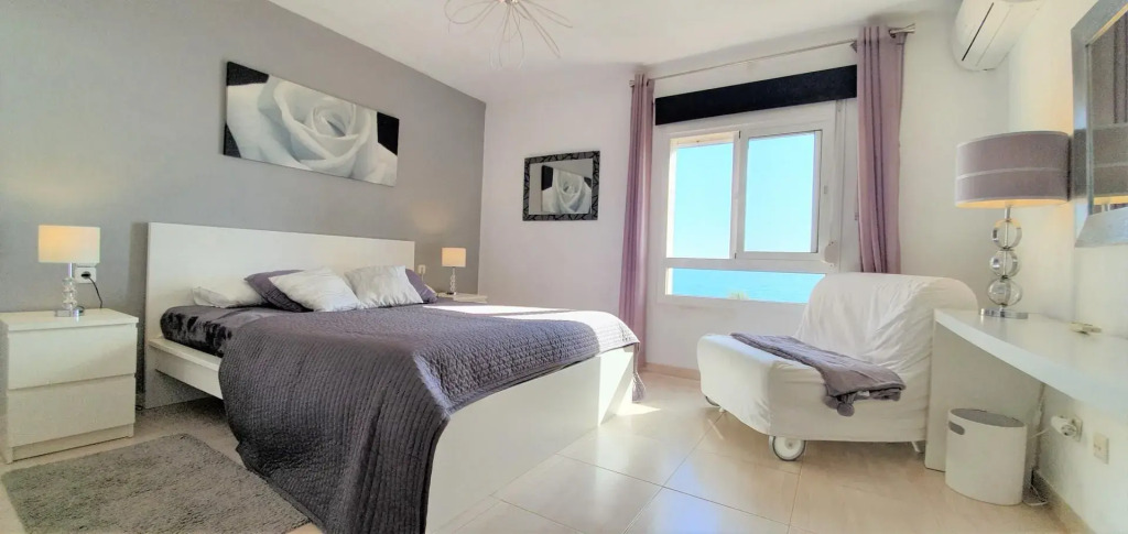 BRIGHT, MODERN TOP FLOOR APARTMENT WITH WONDERFUL SEA VIEWS - DOñA LOLA PATRICIA - MIJAS COSTA - CS1