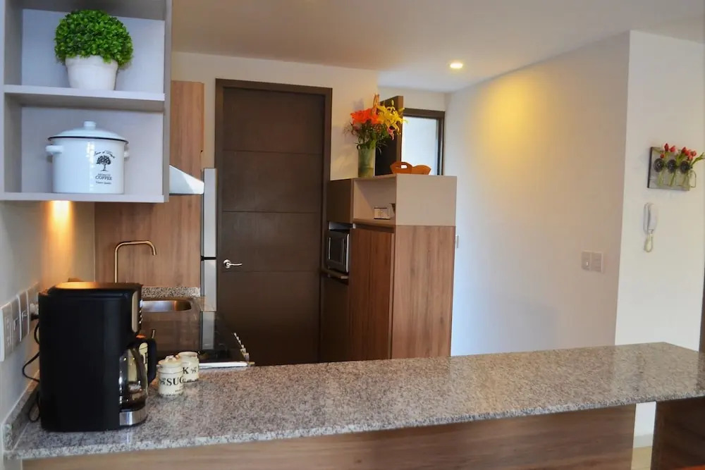 Condo Niza 266 by MDR