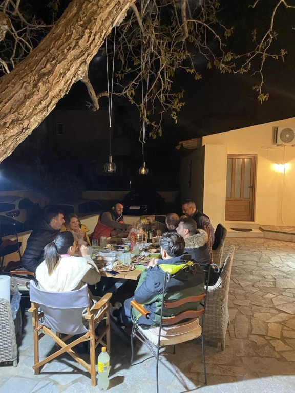 Walnut tree Villa Ano Archanes-10km from Heraklion