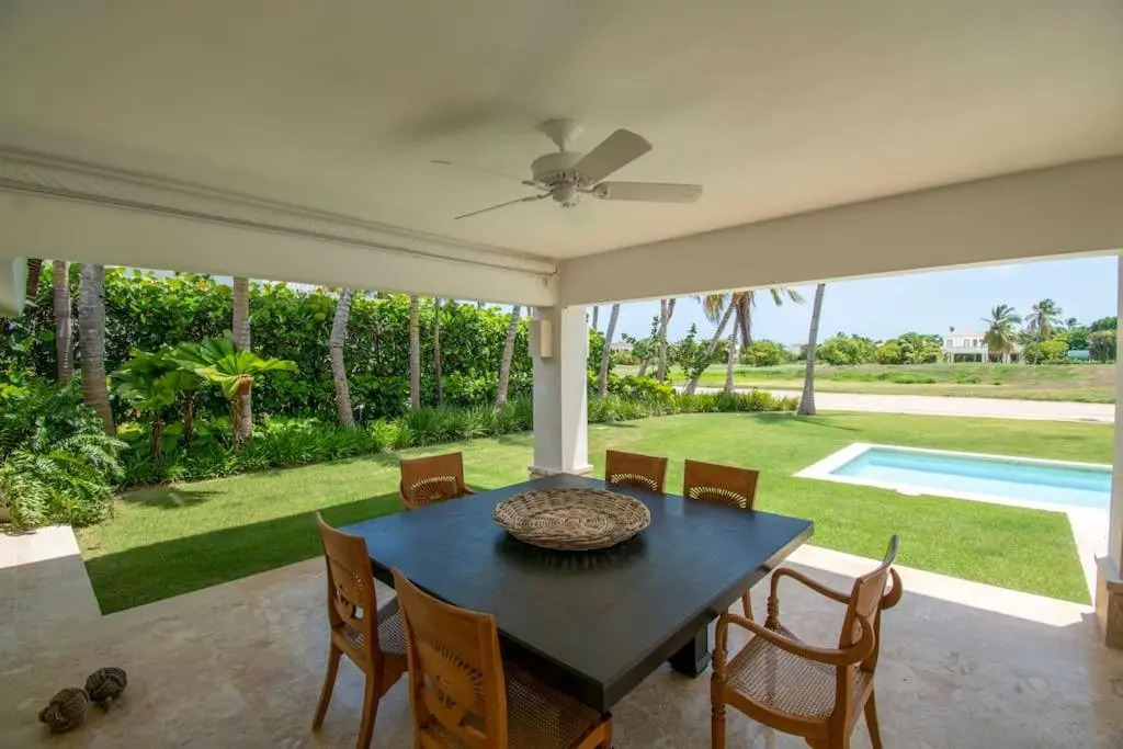 Luxury Golf-front Villa With Golf Cart Close to the Beach in Exclusive Resort