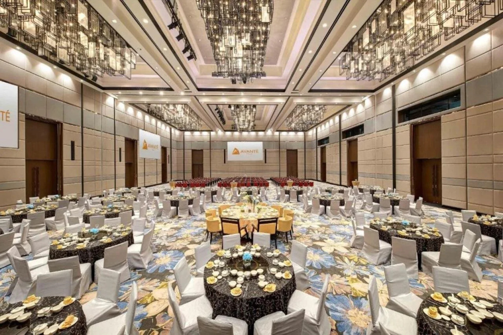 M World Hotel