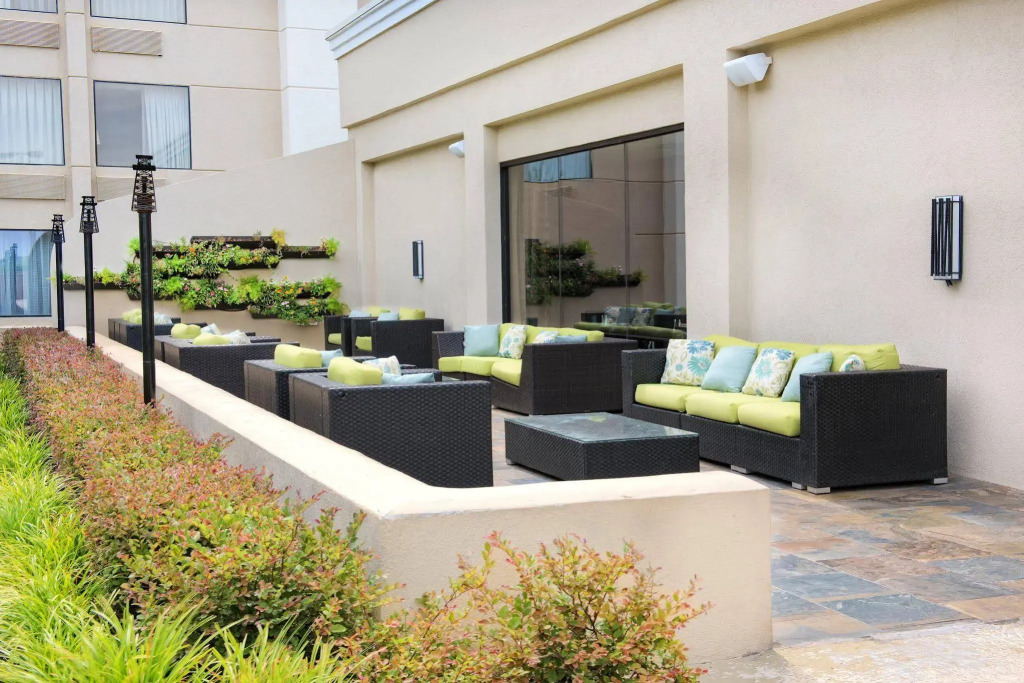 Kozy Hotel Dallas DFW Airport Area West