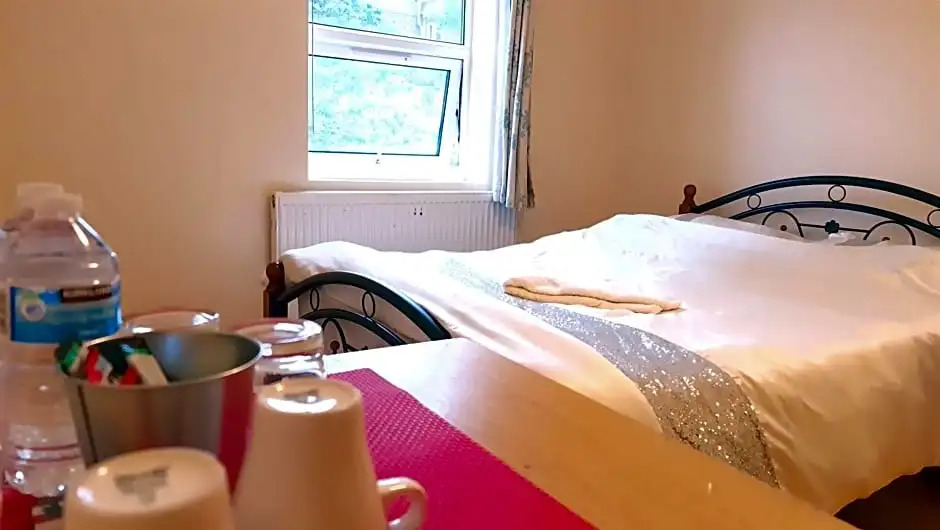 StayEasy B&B in Trendy Heart of London