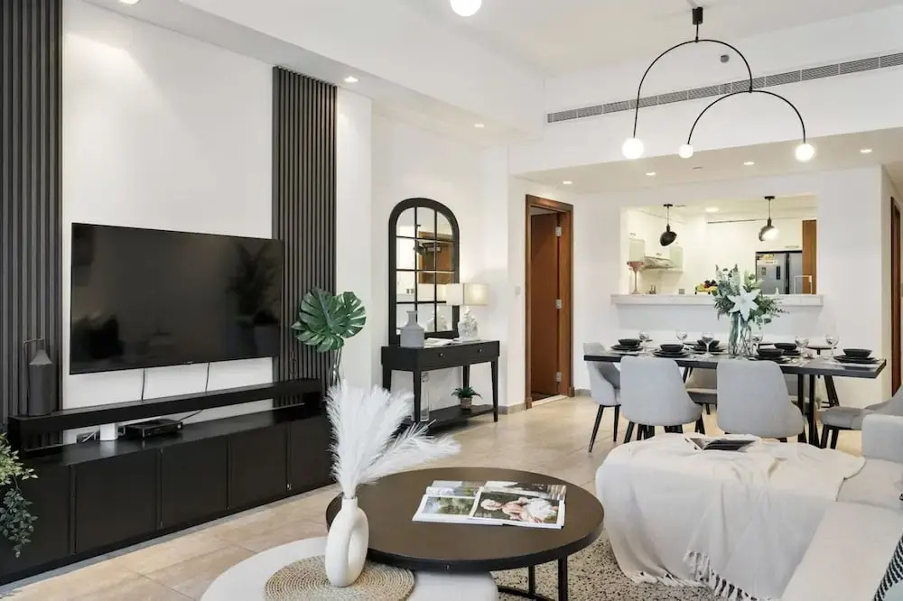 Luxury 2BR Maid Enjoy Stunning Marina View