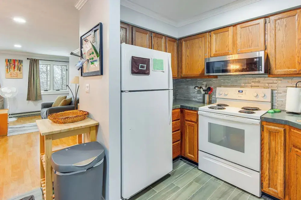 Primely Located Dover Escape < 1 Mi to Mt Snow!