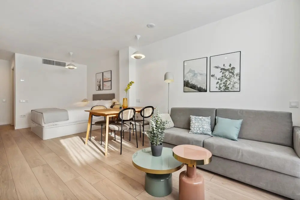 Limehome Valencia Carrer del Pare Palau i Quer