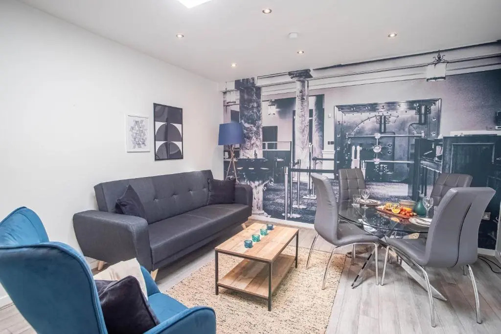 Luxe Apartments Near Albert Docks - 3 Graces - Liverpool One - Business, Contract & Corporate Ready