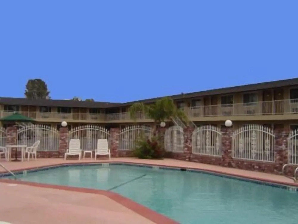 Sunset Inn Lake Oroville