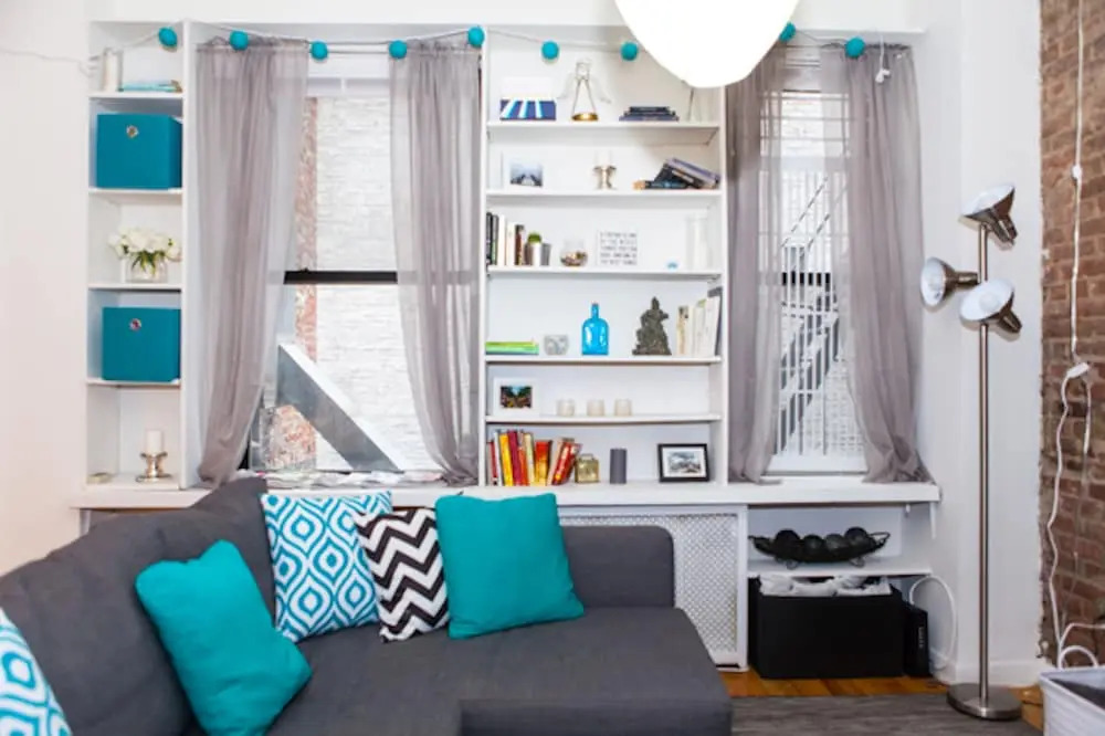 Cozy Central Park Pad Close To Trains & Shops!