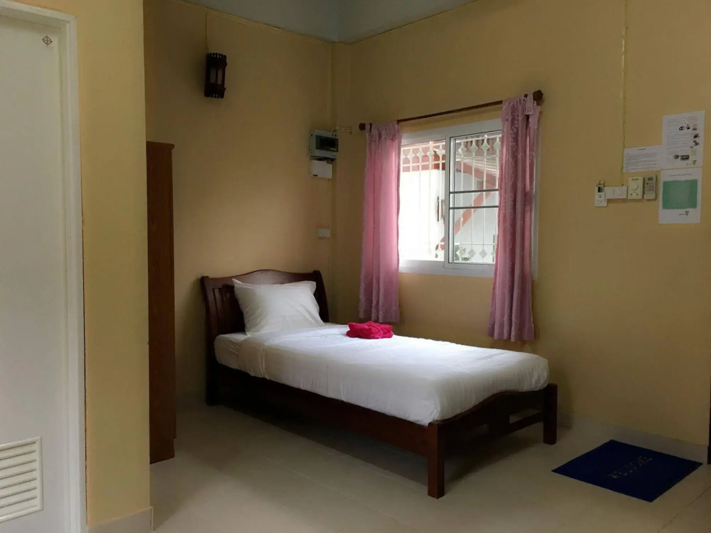 Sarin Guesthouse สาริน