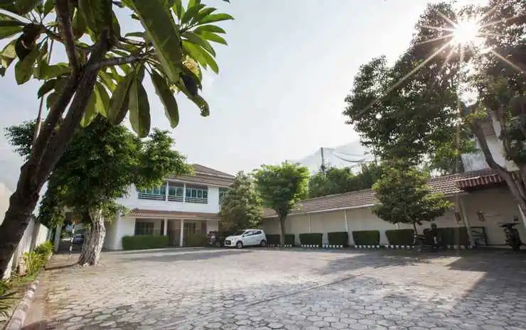 Bandar Narita Hotel