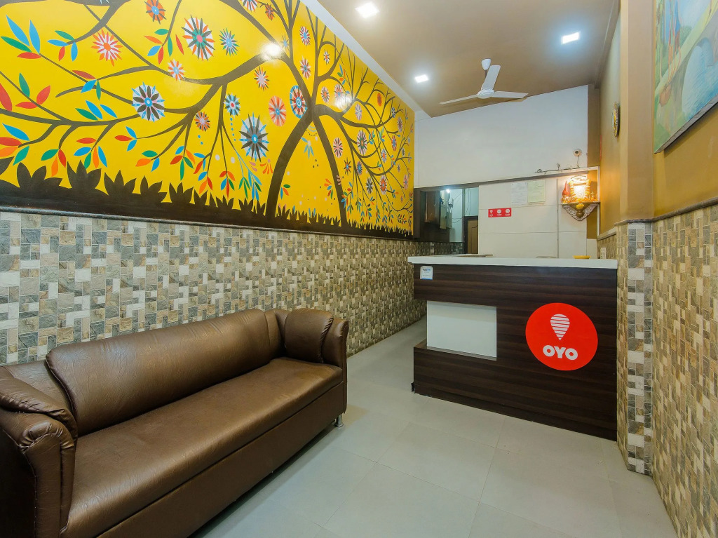 OYO 11672 Hotel Shubham