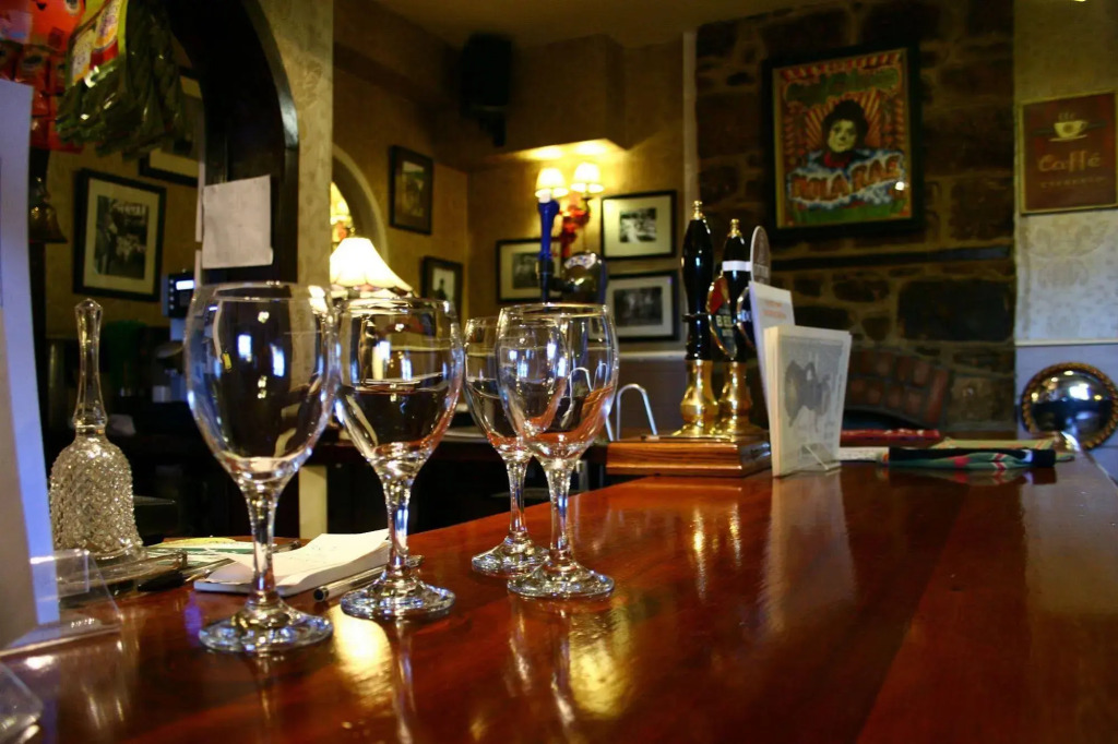 The Globe Inn
