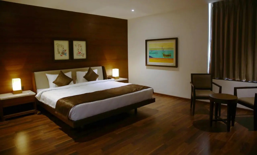 Five Petals Hotel & Banquets