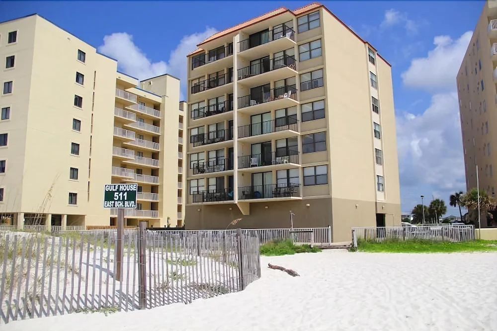 Gulf House 401 3 Bedroom Condo by RedAwning